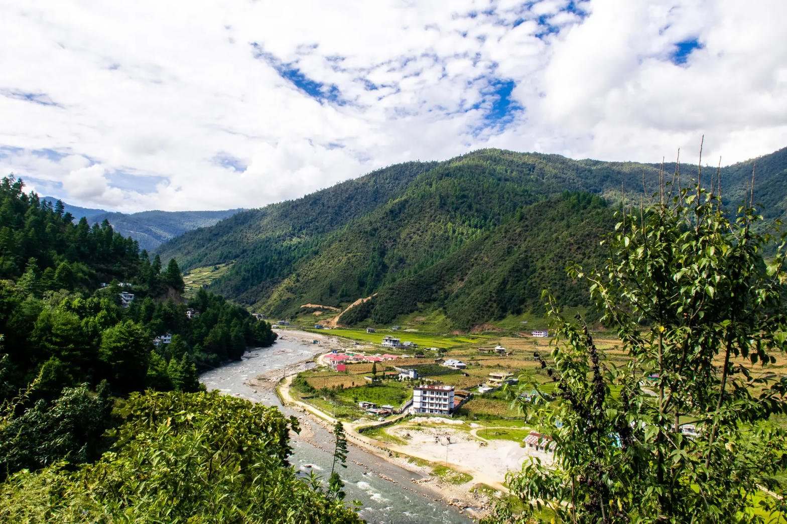 Dirang valley and river