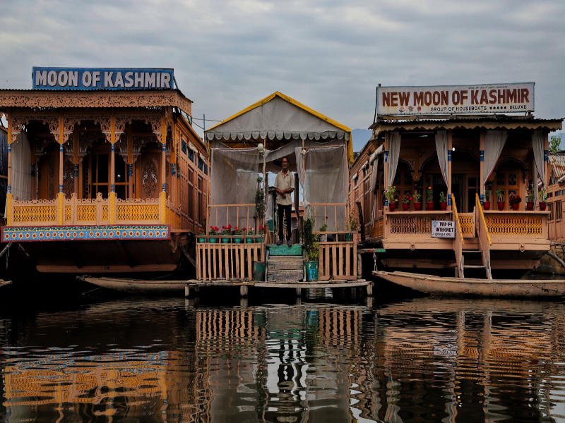 Houseboats along Dal Lake in Srinagar